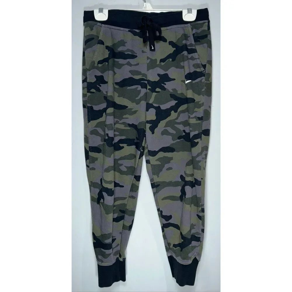 Nike camo jogger sweatpants size medium